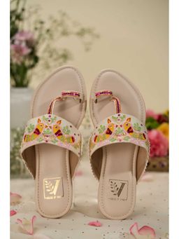 House of Vian - Beige Bulbul Kolhapuris