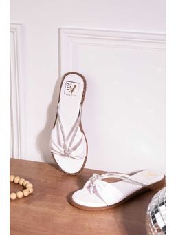 House of Vian - Krystal White Flats