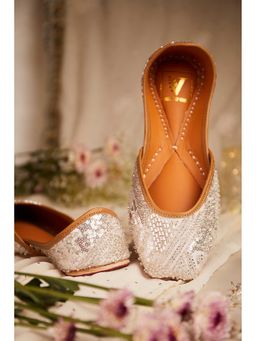 House of Vian - Silver Rukhsar Juttis