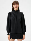 Black color option, Currently selected