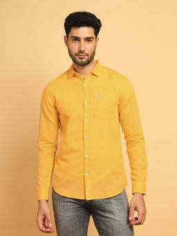 Wrangler - Men Solid Yellow Regular Fit Shirt