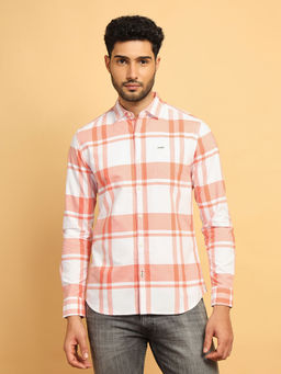 Wrangler - Men Checked Pink Regular Fit Shirt