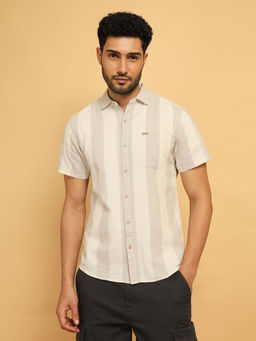 Wrangler - Men Striped Beige Regular Fit Shirt