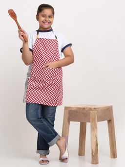 ARRABI - Red Geometric TC Cotton Blend Baby Apron with 2 Patch Pockets