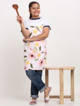ARRABI - Pink Floral TC Cotton Blend Baby Apron with 2 Patch Pockets