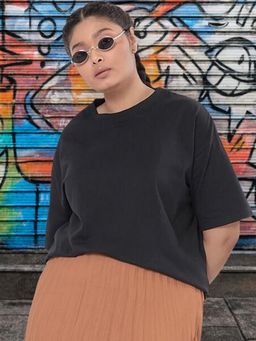 Bewakoof - Women's Black Plus Size Oversized T-shirt