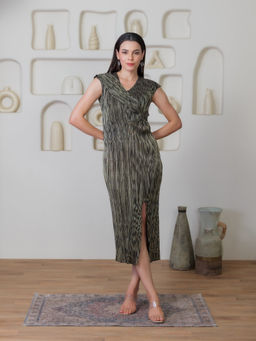 Onto by Aanchal - Black Lush Metallic Midi Dress