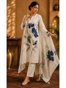 Sindh Fashion - Women White Bloom Printed Kurta With Pant And Dupatta
