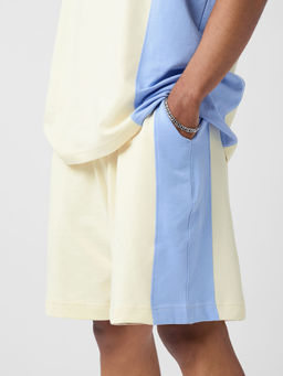 The Souled Store - Originals Bermuda Shorts Seashell Men Bermuda Shorts -Off White