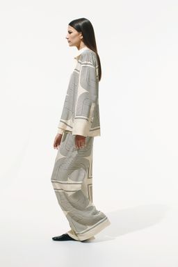 H&M - Women White Straight Trousers