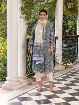 Naseebo - Green Peacock Elegance Hand Blocked Cotton Kurta with Pant and Dupatta (Set of 3)