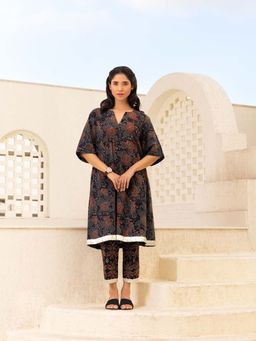 Naseebo - Black Rustic Rose Ajrakh Kurta with Pant (Set of 2)