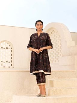 Naseebo - Brown Earthy Floral Ajrakh Kurta with Pant (Set of 2)