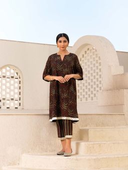 Naseebo - Brown Autumn Vines Ajrakh Kurta with Pant (Set of 2)
