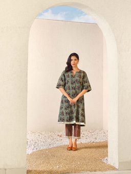 Naseebo - Green Sage Serenity Ajrakh Kurta with Pant (Set of 2)