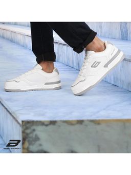 Bond Street - Men White Casual Sneakers