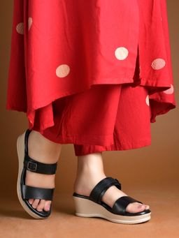 Shoetopia - Comfort Black Wedges