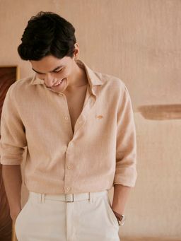 Andamen - Men Beige Linen Solid Slim Fit Casual Shirt