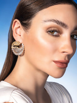 Shaze - Ocean Conch Three Tone Studs Earrings Rhodium-Plated Jewellery (M)