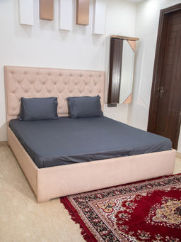 StudioHMK - Dark Grey Solid 100% Cotton Solid Bedsheet with Pillow Covers (King)