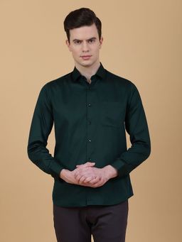 Greenfibre - Men Green Cotton Solid Slim Fit Casual Shirt