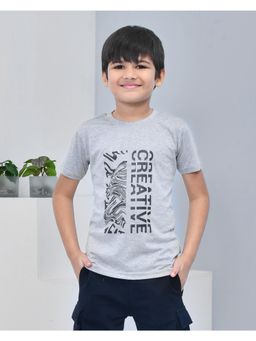 YOUMAA - Boys Cotton Typography Half Sleeve Round Neck Light Grey T-Shirt