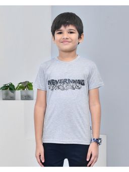 YOUMAA - Boys Cotton Typography Half Sleeve Round Neck Light Grey T-Shirt