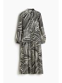 Black color option, Sold out, Currently selected