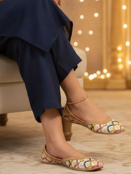 Desi Colour - Noorerang The Mehar Juttis -Multi-Color