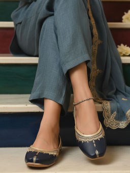 Desi Colour - Blue Lucky Juttis