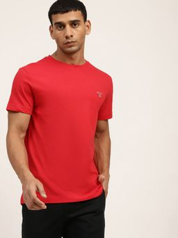 GANT - Men Red Solid Regular Fit T-Shirt