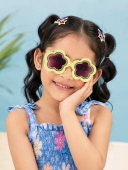 DukieKooky - Kids Girl Yellow & Black Uv Protected Flowers Shape Sunglasses -DKSG631E