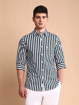 U.S. POLO ASSN. - Green Men's Vertical Striped Tailored Fit Shirt