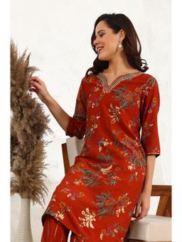 W - Equestrian Red Foil Floral Printed Vicuna Crepe Straight Kurta and Pant (Set of 2)
