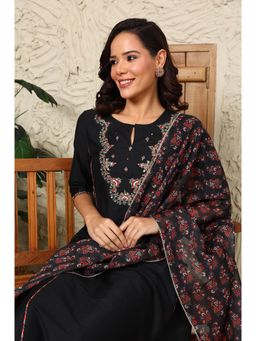 W - Black Solid Metallic Embroidered Straight Kurta with Pant and Dupatta (Set of 3)