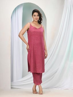 Angoshobha - Magenta Cotton Bengal Handwoven Kurta with Pant (Set of 2)