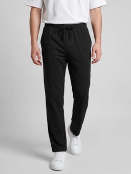 R&B - Black Solid Men Mid-Rise Regular Fit Track Pant