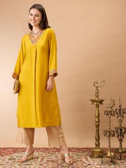 Globus - Women Mustard Solid Kurta