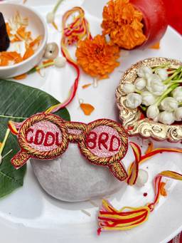 Moedbuille - Handcrafted Silk Multi Strand Rakhi