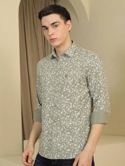 CRIMSOUNE CLUB - Men Sage Green Full Sleeves Printed Shirt