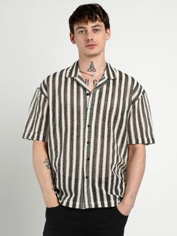 Campus Sutra - Men Midnight Black And Cream Oversized Candy Striped Shirt