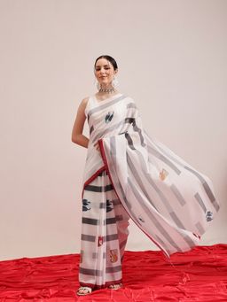 Silk Land - White Animal Digital Printed Soft Mal Cotton Saree with Unstitched Blouse