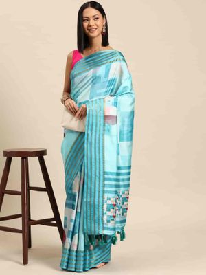 Women Turquoise Silk Blend Digital Print Saree With Unstitched Blouse