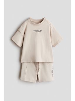 H&M - Boys Beige 2-Piece T-Shirt And Shorts Set