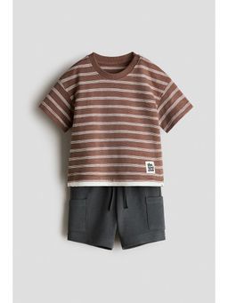 H&M - Boys Brown 2-Piece T-Shirt And Shorts Set