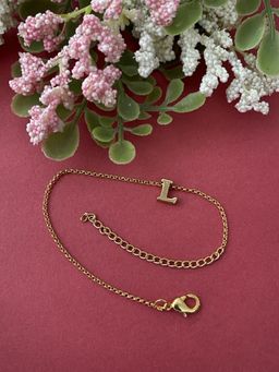 Digital Dress Room - Letter L Name Bracelet Rakhi