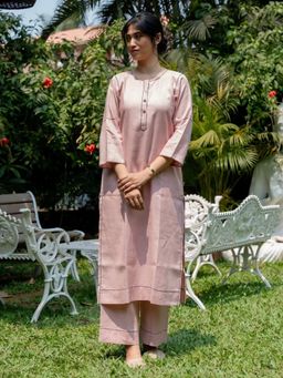 SIARA WOMEN - Pink Linen Solid/Plain Kurta and Pant
