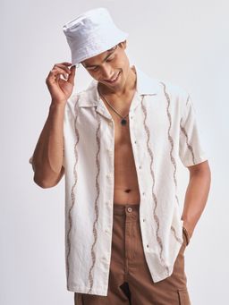 HIGHLANDER - Men White Viscose Rayon Relaxed Fit Shirt