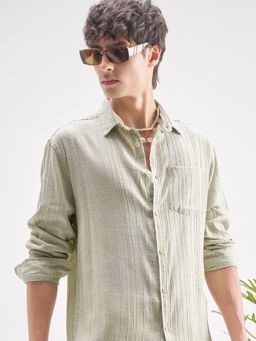 HIGHLANDER - Men Green Viscose Rayon Relaxed Fit Shirt