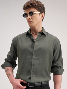 HIGHLANDER - Men Green Viscose Rayon Slim Fit Shirt